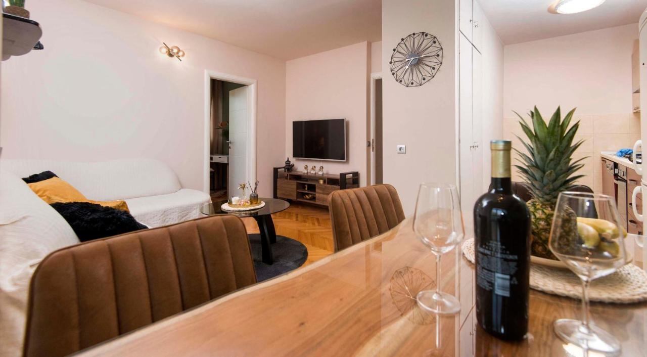 New Apartment Neda Omiš Buitenkant foto